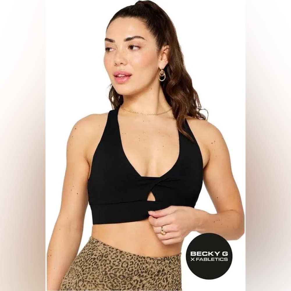 NWT Fabletics Oasis Twist Sports Bra Black L X11